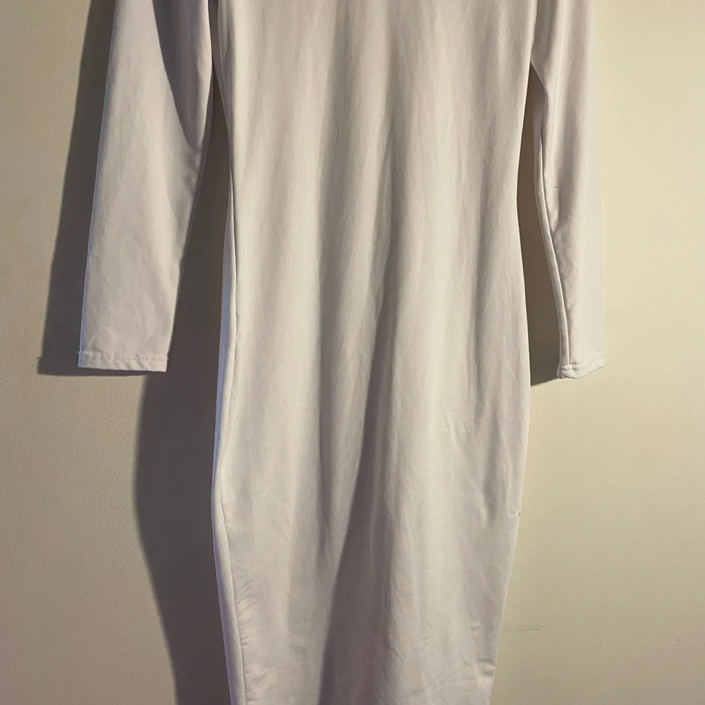Elegant White Women's Dress - Picture 2 of 9